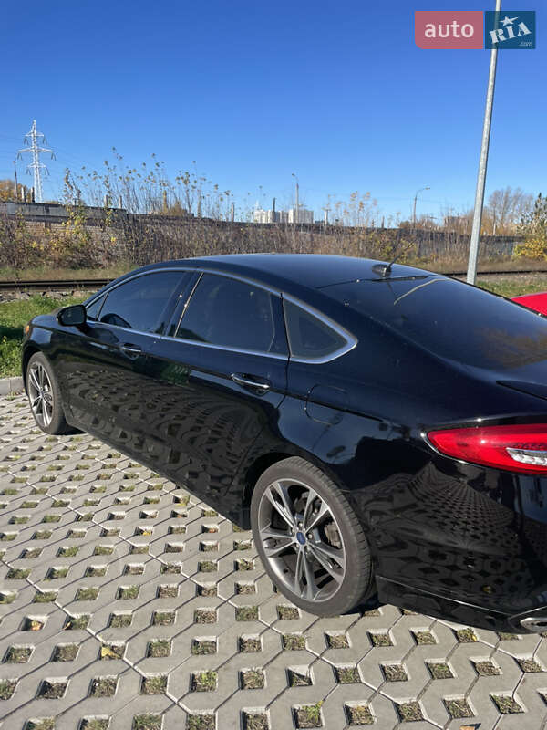 Седан Ford Fusion 2016 в Киеве