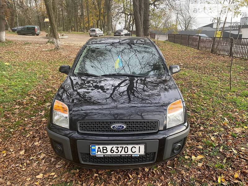 Хэтчбек Ford Fusion 2008 в Львове