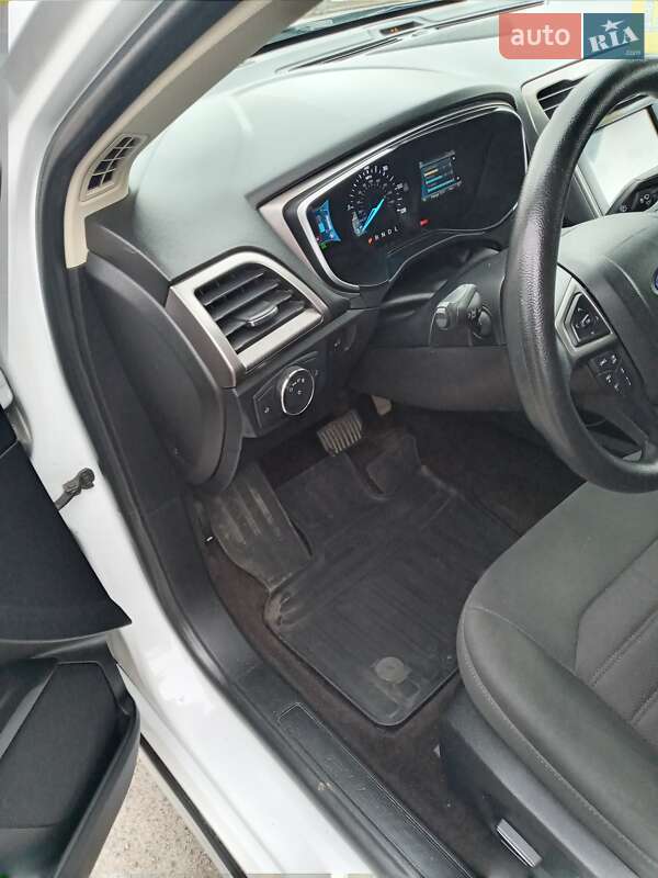 Седан Ford Fusion 2019 в Днепре