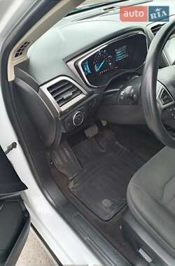 Седан Ford Fusion 2019 в 