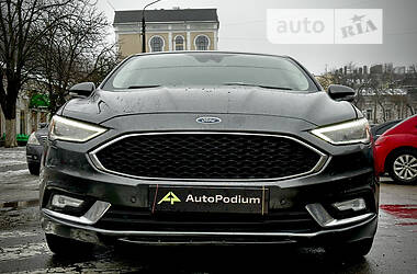 Седан Ford Fusion 2016 в 