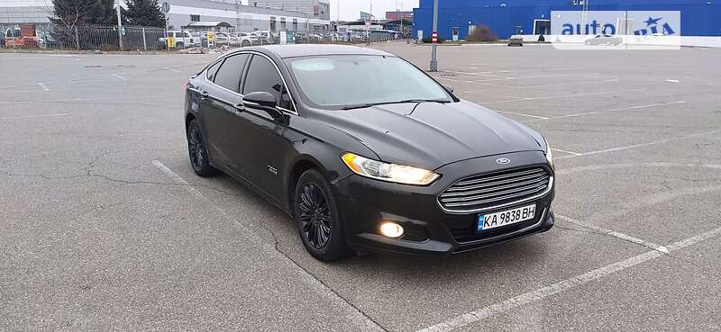 Седан Ford Fusion 2013 в Києві