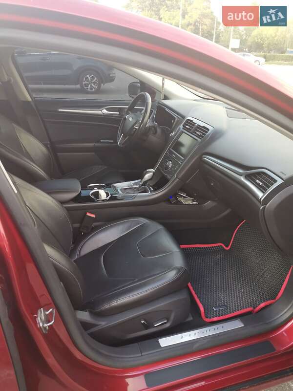 Седан Ford Fusion 2013 в Білій Церкві