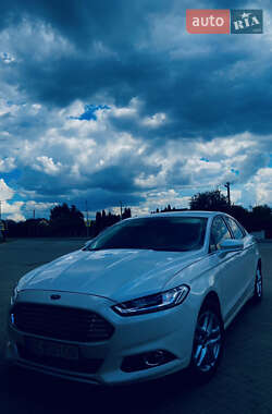 Седан Ford Fusion 2014 в 