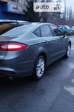 Седан Ford Fusion 2014 в Харькове