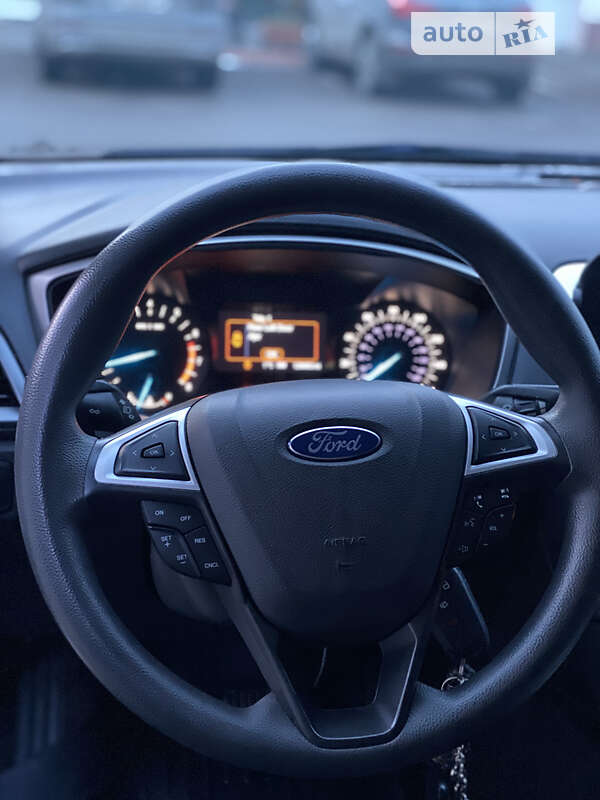 Седан Ford Fusion 2016 в Луцке