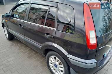 Хэтчбек Ford Fusion 2008 в 