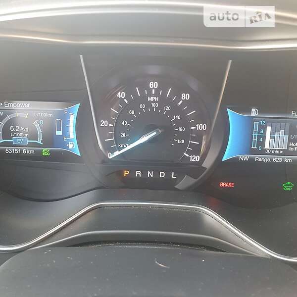 Седан Ford Fusion 2018 в Львові