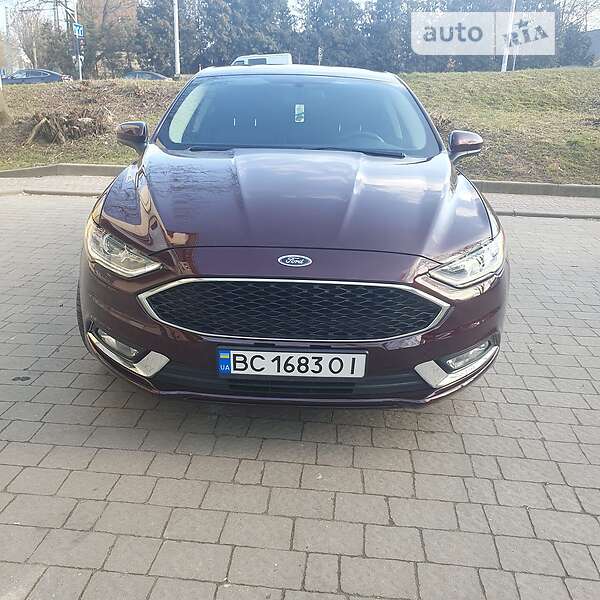 Седан Ford Fusion 2018 в Львові