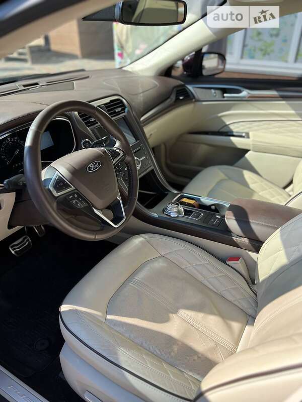 Седан Ford Fusion 2016 в Києві