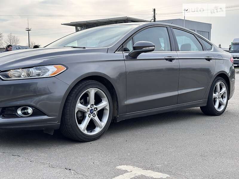 Седан Ford Fusion 2015 в Полтаве