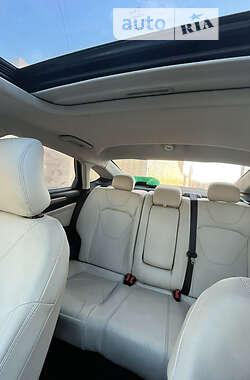 Седан Ford Fusion 2016 в 