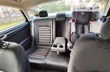 Седан Ford Fusion 2014 в 
