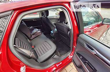 Седан Ford Fusion 2014 в 