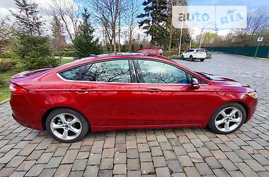 Седан Ford Fusion 2014 в 