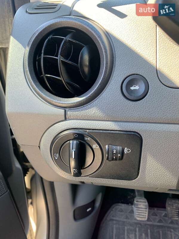 Хэтчбек Ford Fusion 2004 в Виннице