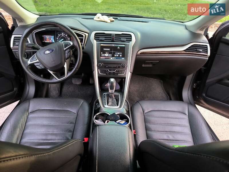 Седан Ford Fusion 2015 в Днепре
