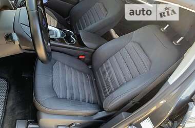 Седан Ford Fusion 2015 в 