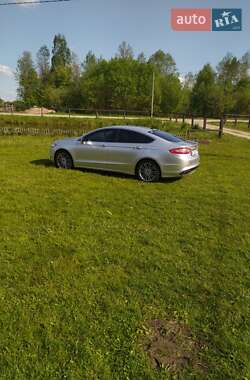 Седан Ford Fusion 2013 в Луцке