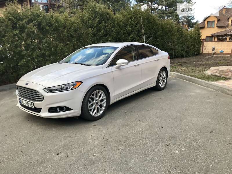 Седан Ford Fusion 2014 в Києві