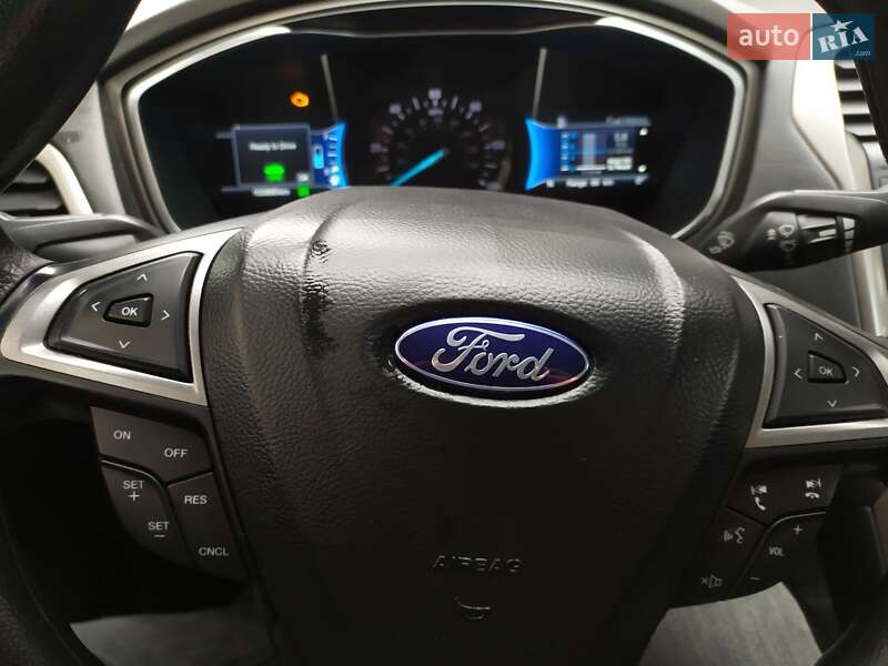 Седан Ford Fusion 2018 в Києві