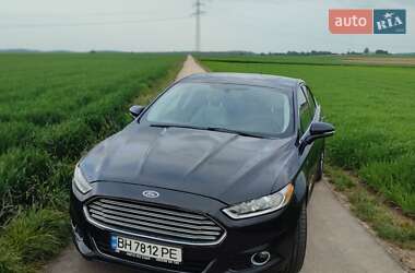 Седан Ford Fusion 2015 в Одесі
