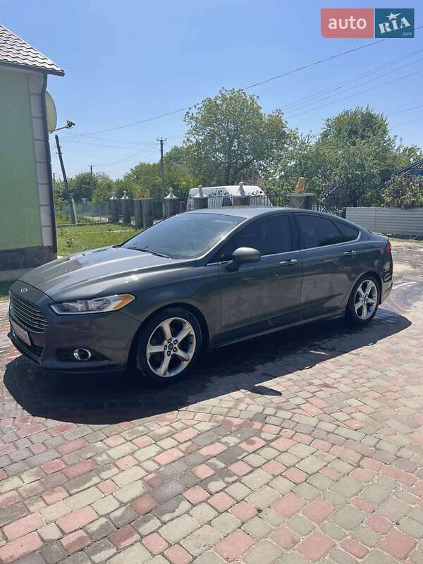 Ford Fusion 2016