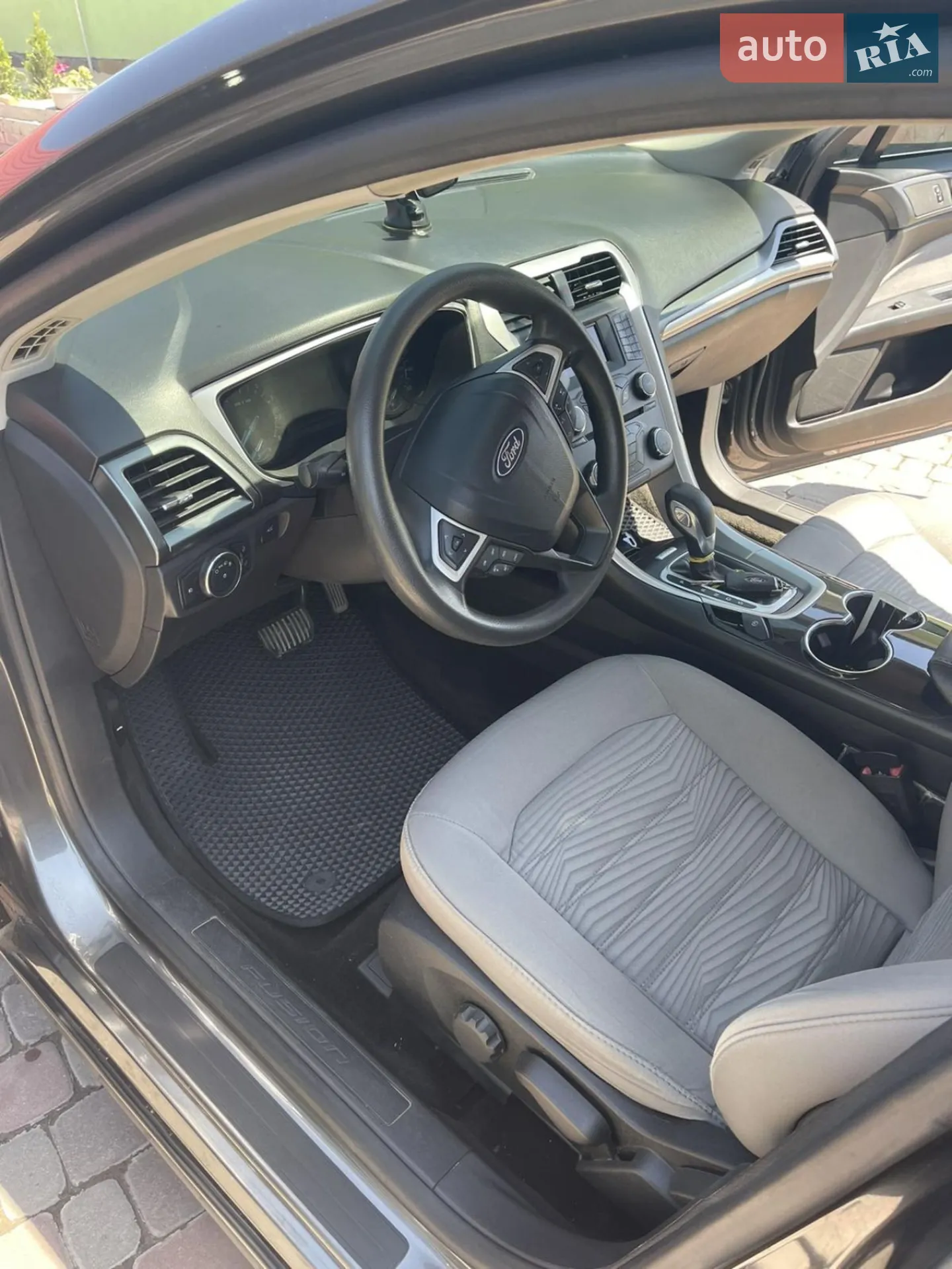 2016 Ford Fusion - мініатюра 35