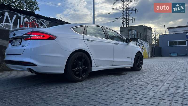 Седан Ford Fusion 2017 в Одессе