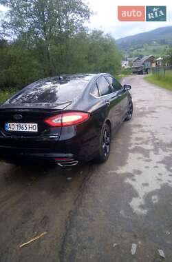 Седан Ford Fusion 2015 в Рахове
