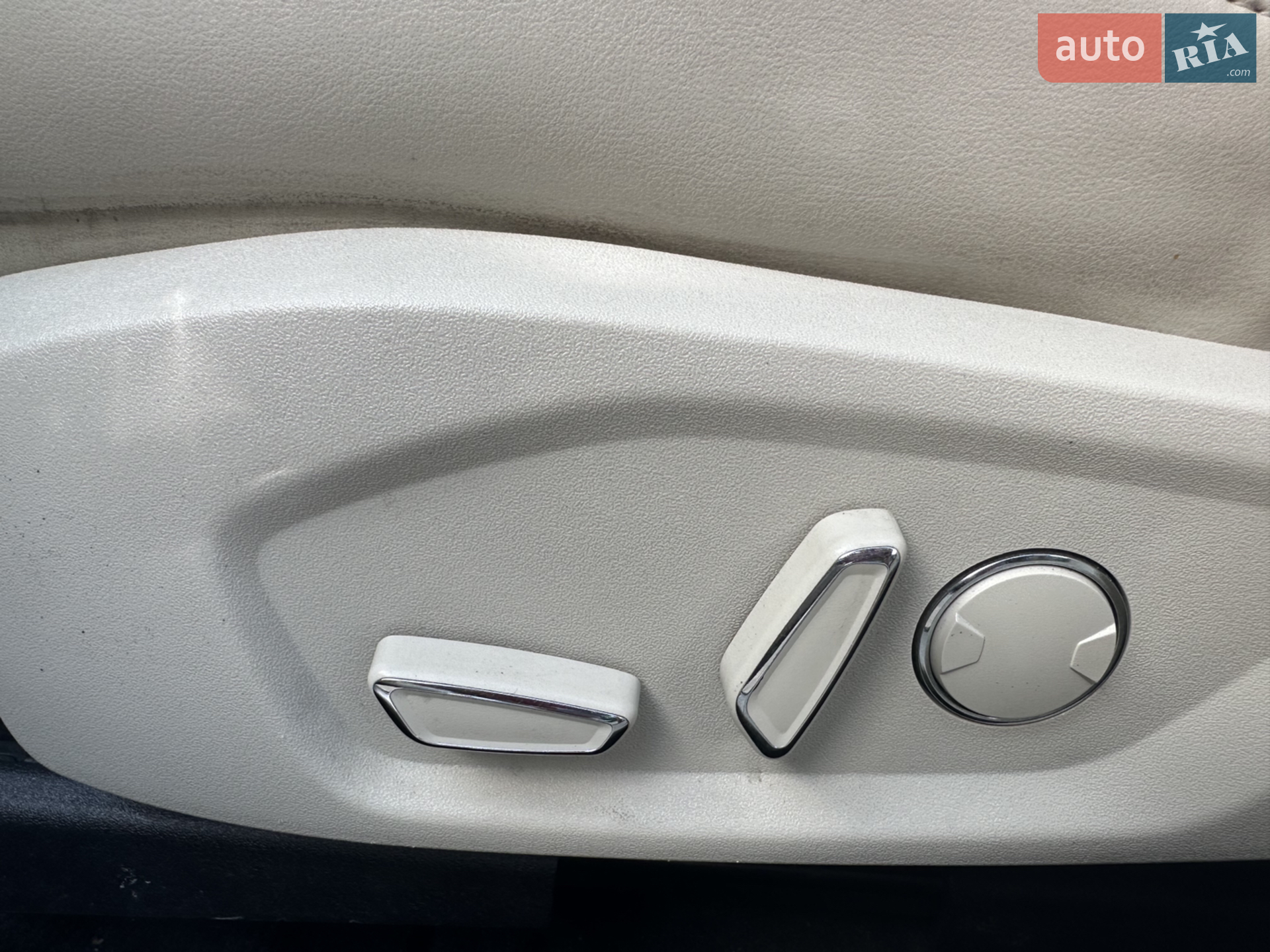 2016 Ford Fusion - мініатюра 17
