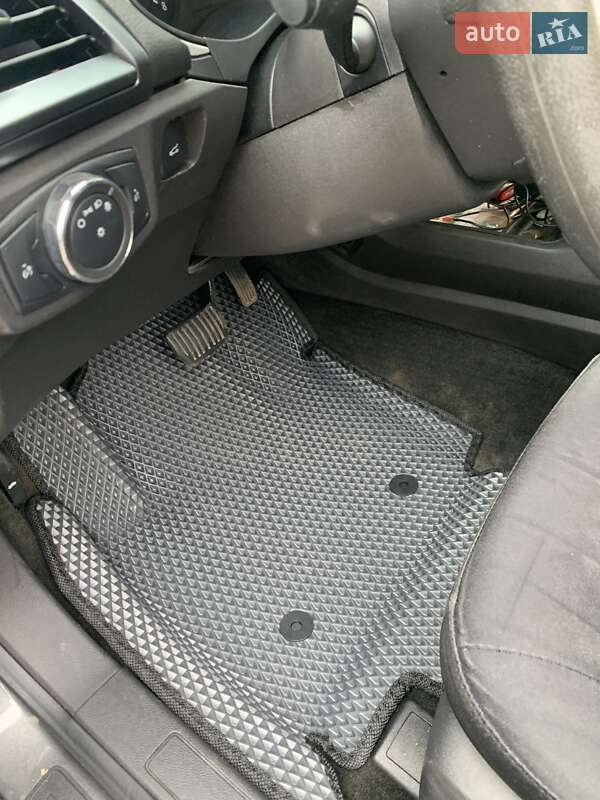 Седан Ford Fusion 2015 в Миргороде фото 2 Седан Ford Fusion 2015 в Миргороде