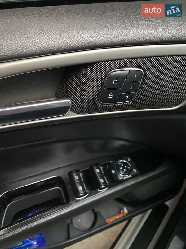 Седан Ford Fusion 2014 в Луцке