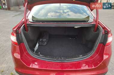 Седан Ford Fusion 2014 в 
