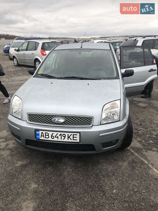 Хетчбек Ford Fusion 2003 в Вінниці
