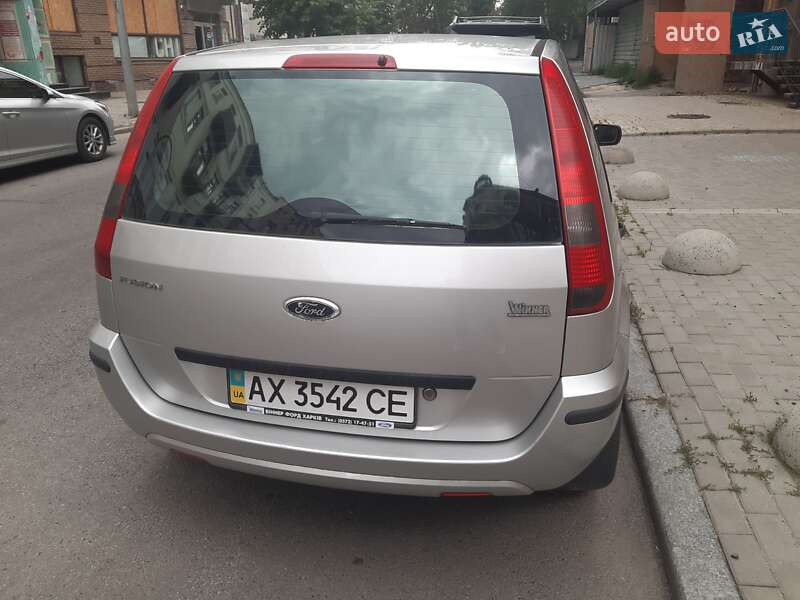 Хетчбек Ford Fusion 2004 в Люботині