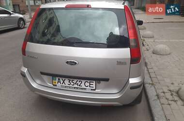 Хэтчбек Ford Fusion 2004 в 