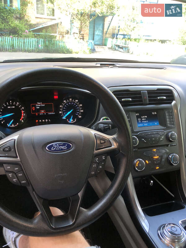 Седан Ford Fusion 2016 в Києві
