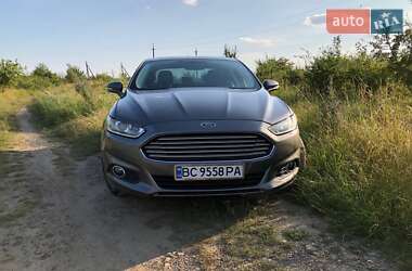 Седан Ford Fusion 2013 в 