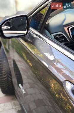 Седан Ford Fusion 2013 в 