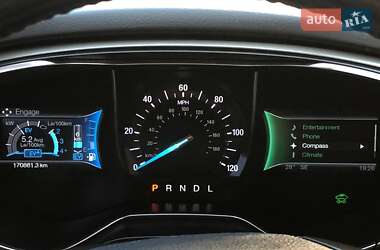 Седан Ford Fusion 2013 в 