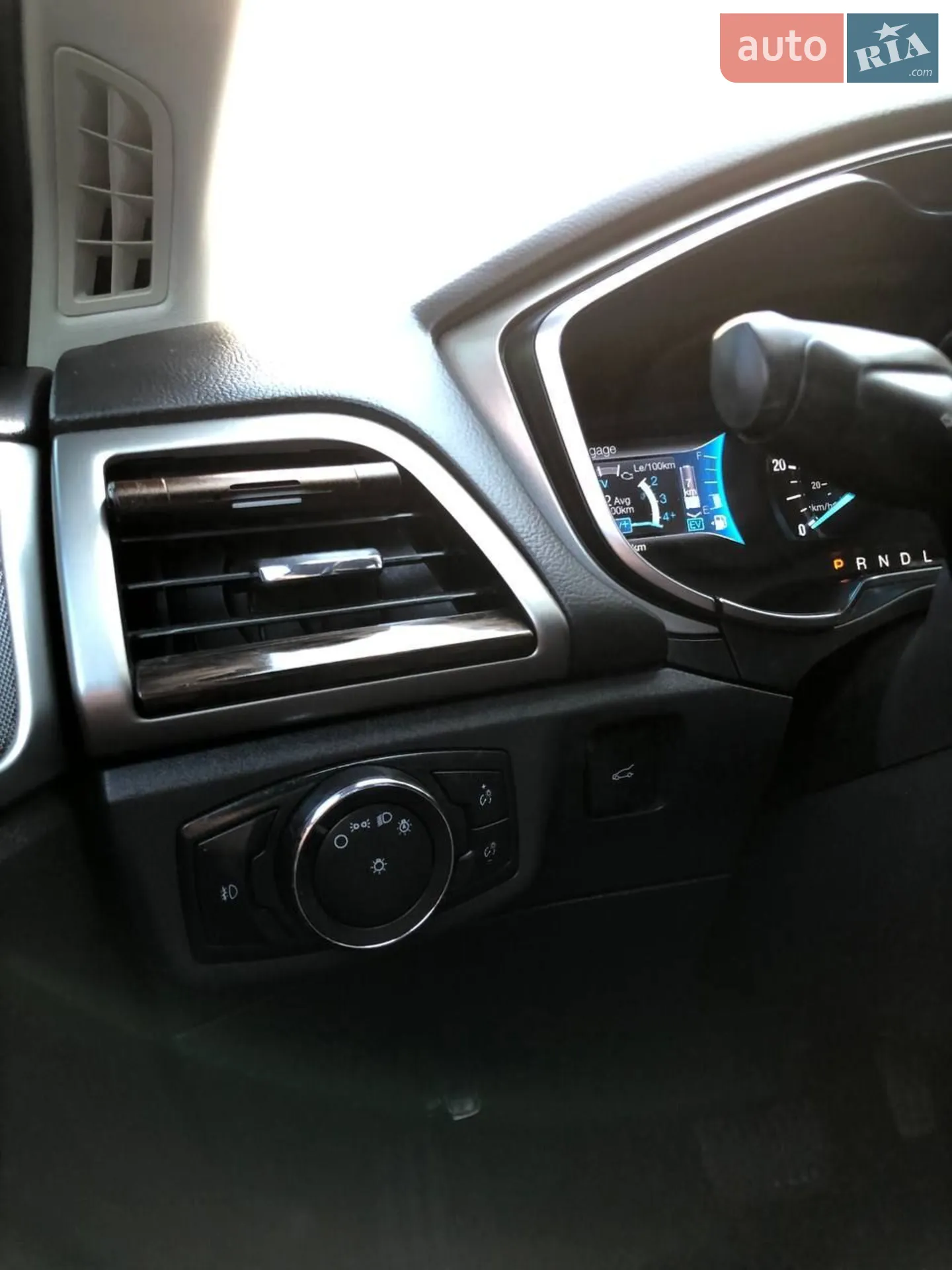 2013 Ford Fusion - мініатюра 37