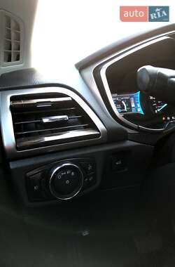 Седан Ford Fusion 2013 в 