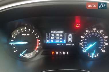 Седан Ford Fusion 2015 в 