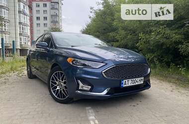 Седан Ford Fusion 2018 в Івано-Франківську
