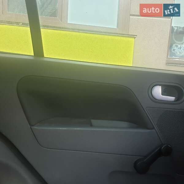 Хэтчбек Ford Fusion 2003 в Киеве