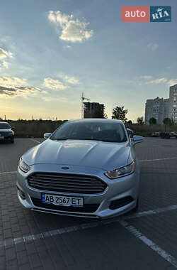 Седан Ford Fusion 2014 в 