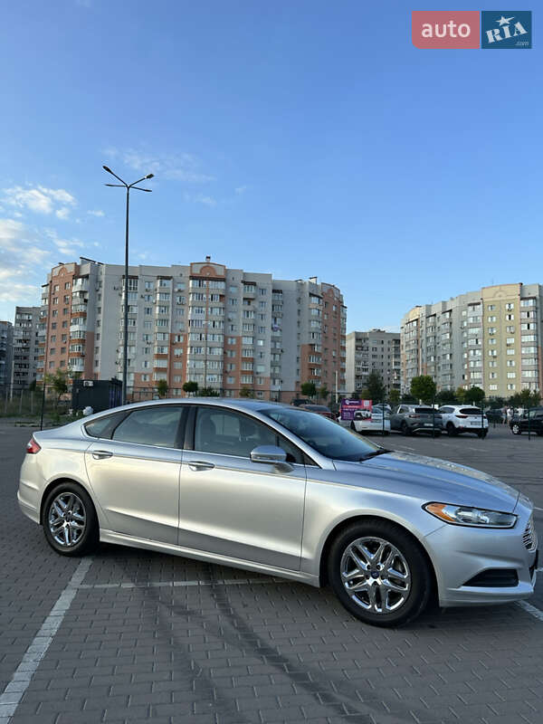 Седан Ford Fusion 2014 в Виннице
