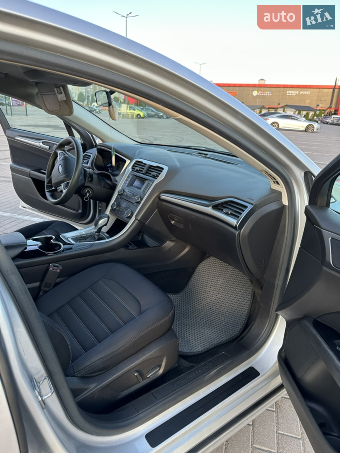 2014 Ford Fusion - мініатюра 25