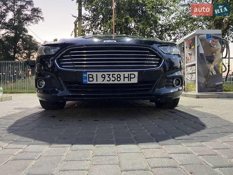 Седан Ford Fusion 2015 в Кременчуці